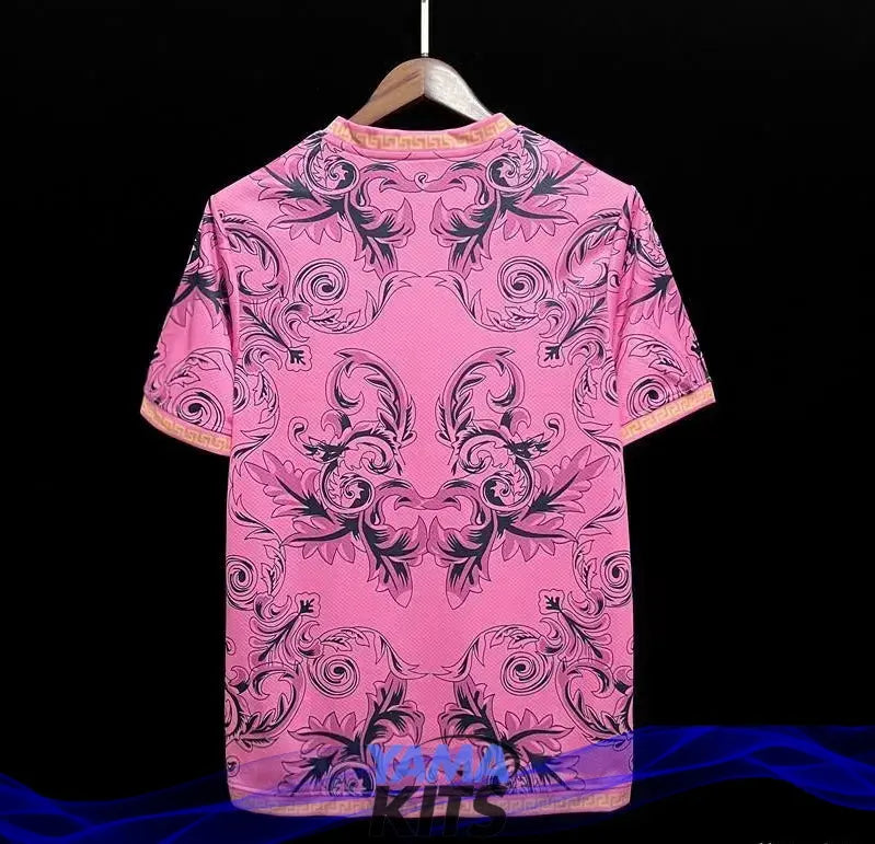 Maillot Italie Versace Édition spéciale « Rose » 2023/2024 - YamaKits