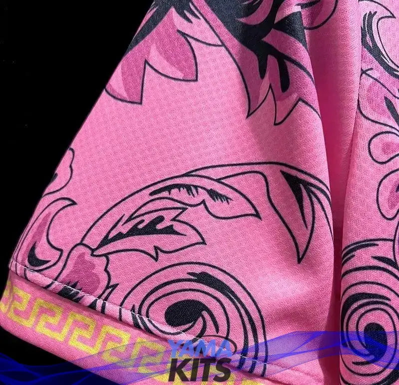 Maillot Italie Versace Édition spéciale « Rose » 2023/2024 - YamaKits