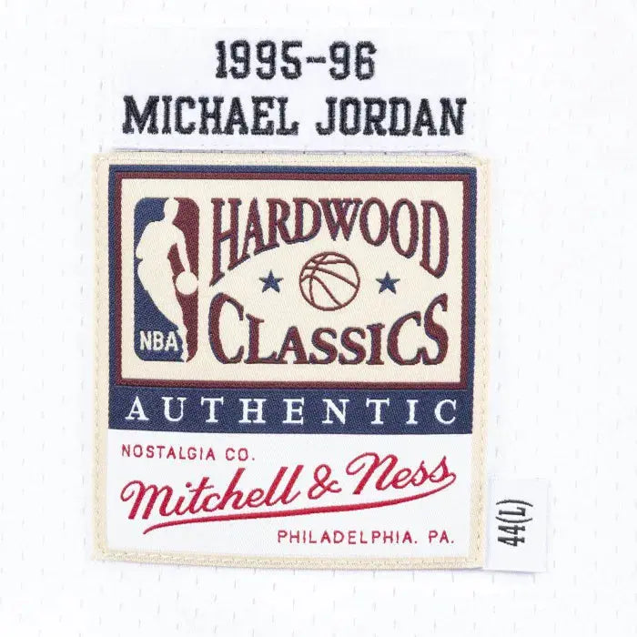 Maillot NBA Michael Jordan Chicago Bulls Blanc '95 Mitchell & Ness - Édition Domicile - YamaKits