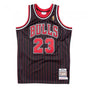 Maillot NBA Michael Jordan Chicago Bulls Noir 1996-97 Mitchell & Ness - Édition Alternate